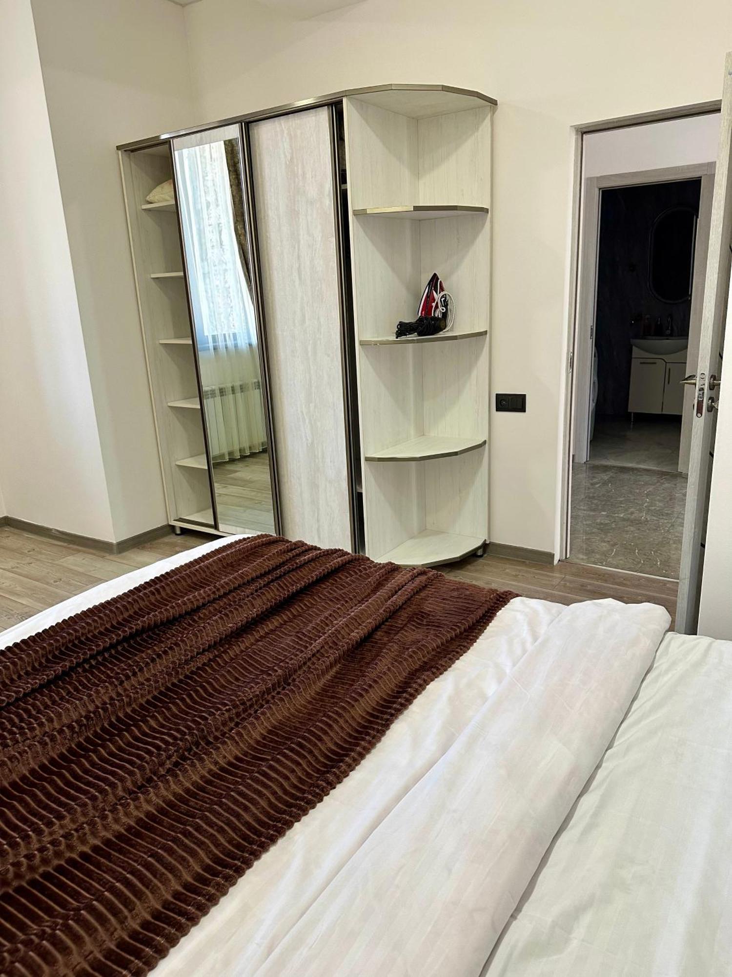 New Apartment In Downtown Yerevan Exterior photo